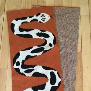 Snake scarf